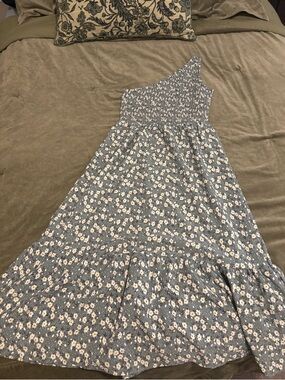 One-Shoulder Blue Floral Midi Dress